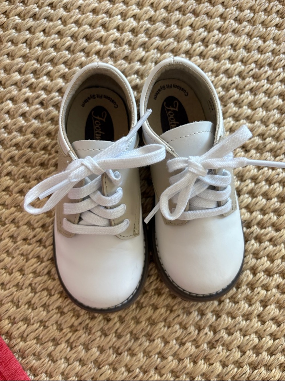 Footmates Saddle Oxfords white with tan